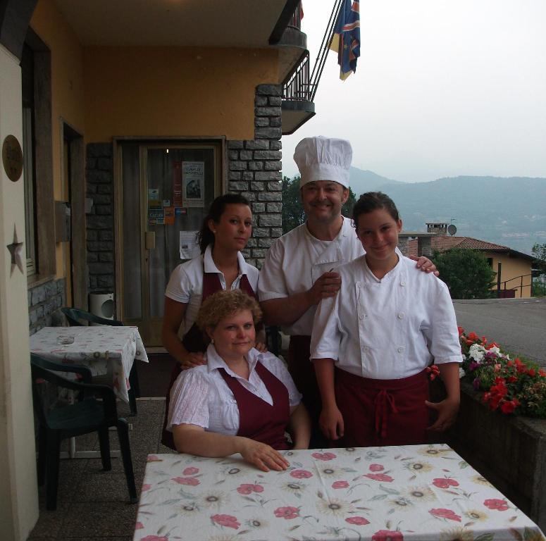Hotel Poggio D'Oro Riva di Solto Zewnętrze zdjęcie