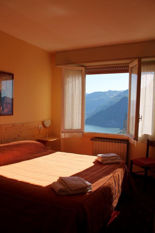 Hotel Poggio D'Oro Riva di Solto Zewnętrze zdjęcie